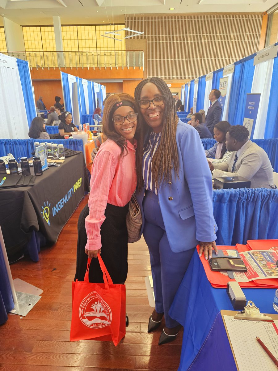 HRPeekskill's tweet photo. A huge thank you to Dr. Katrina January-Vance and Dr. Scott Jackson Dantley of Howard University's School of Education for inviting us to participate in today's Educator's Job Fair.  What a fantastic event!   Thank you @DRMMD2015 for always showcasing your passion! https://t.co/OxOz6jqr4j