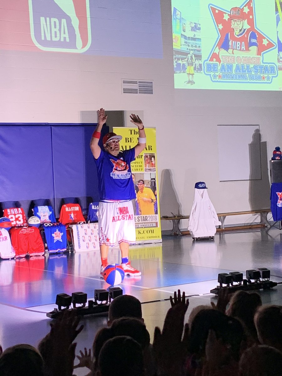 FrancisdeSf's tweet photo. accountability and being a team player!
We can’t wait to see our students chase their goal of becoming an ALL-STAR:

A: Attitude
L: Leadership
L: Love
S: Self-control
T: Teamwork
A: Accountable 
R: Respect https://t.co/cUyYfi3vh8