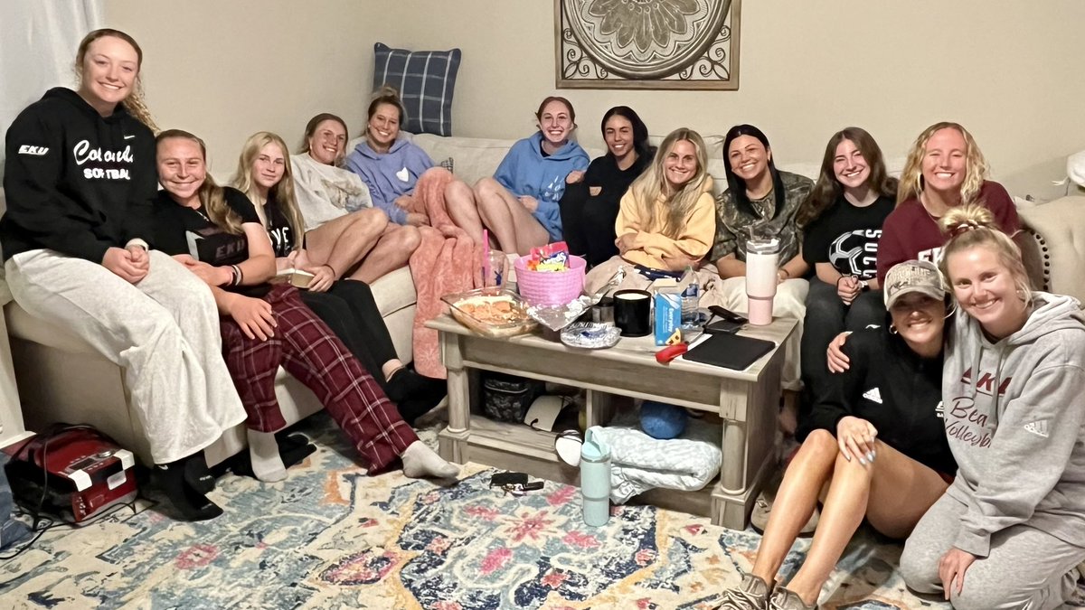 Our @ekufca #LadiesBibleStudy tonight was on God’s omnipotence and how we can have hope in our powerful God through any storm. #GoBigE #ekufca #fcahuddle #fca247 @TheFCATeam