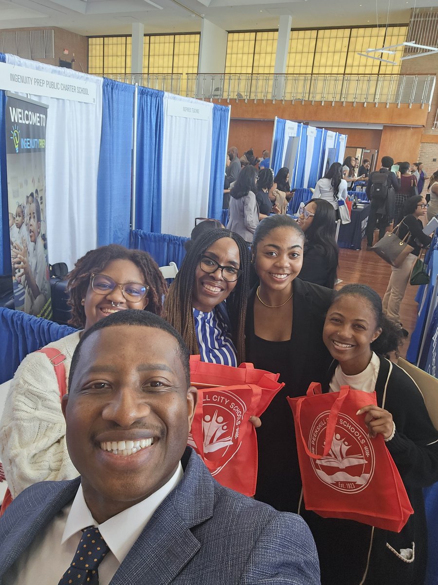 HRPeekskill's tweet photo. A huge thank you to Dr. Katrina January-Vance and Dr. Scott Jackson Dantley of Howard University's School of Education for inviting us to participate in today's Educator's Job Fair.  What a fantastic event!   Thank you @DRMMD2015 for always showcasing your passion! https://t.co/nJAfy7hPH9