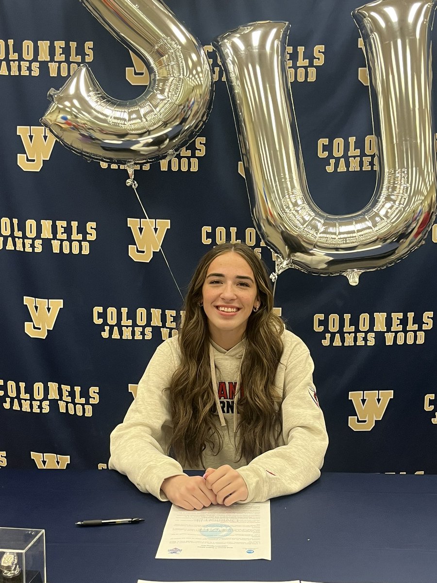 Congratulations Ashlynn for your commitment to Shenandoah!