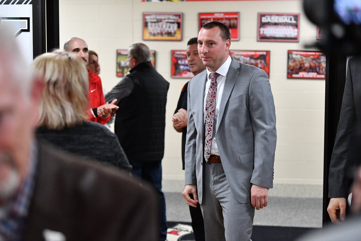 Media, Fans get to Talk with Faulk! #GoGuins