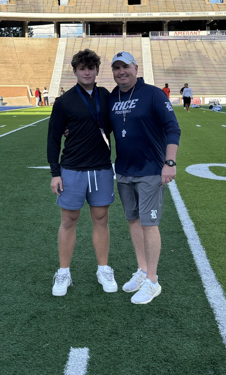 Great afternoon @RiceFootball. Enjoyed catching a practice and meeting @CoachKay713 and @iCoachNash. @jarrettbailey12 @coach_mcdowell @CoachBoodon @CoachJDanzer