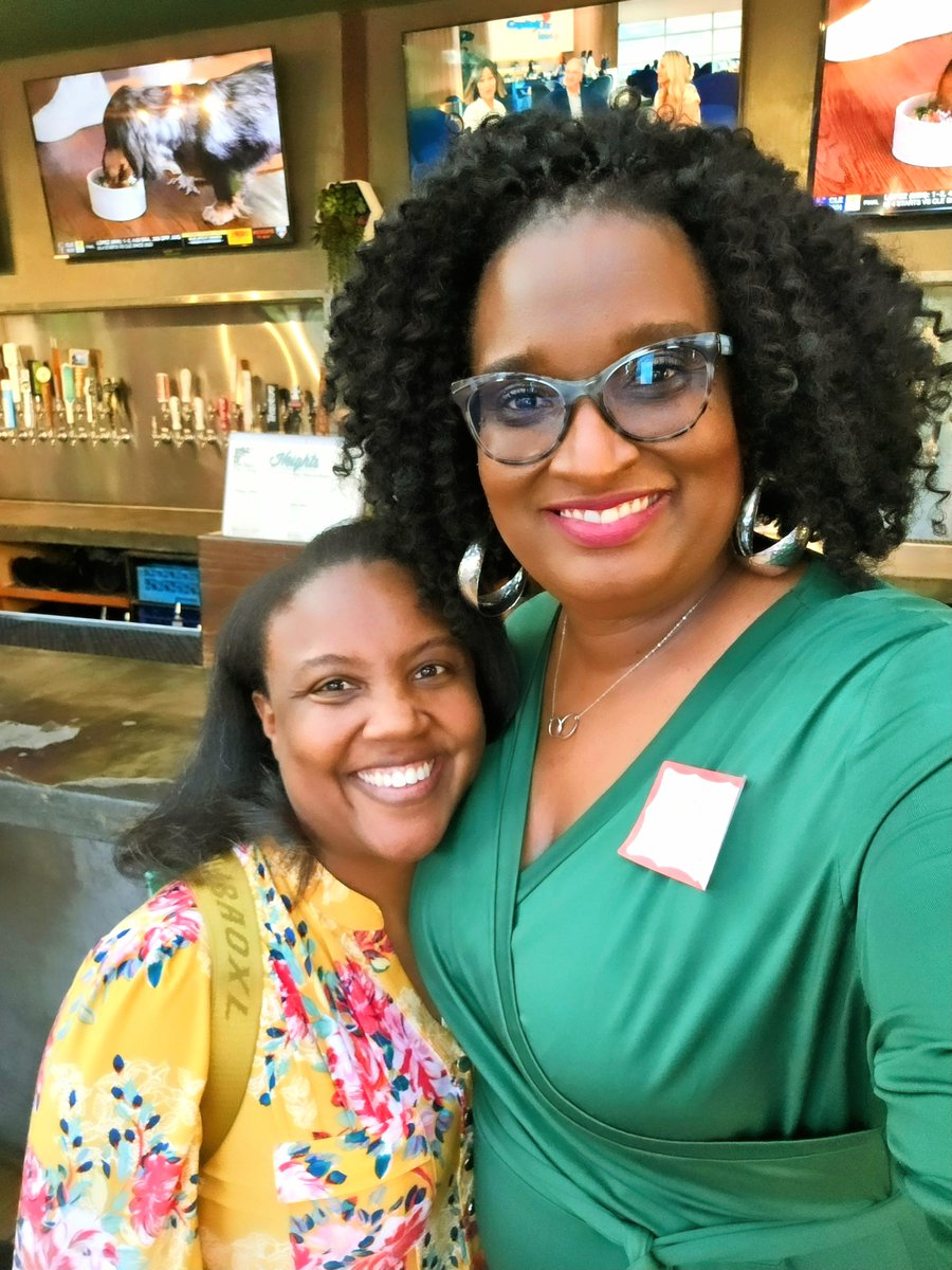 HoustonCPCU's tweet photo. Beautiful Spring weather for our Joint Social with Houston Risk Management Society last week !  Our generous Sponsor Brown Sims Hosted a lovely gathering at a very cool spot.Enjoyed a good time making great connections.#HoustonCPCU #HoustonRIMS #Insurance #CPCUSociety
#Business https://t.co/KlLZ4LgiPC