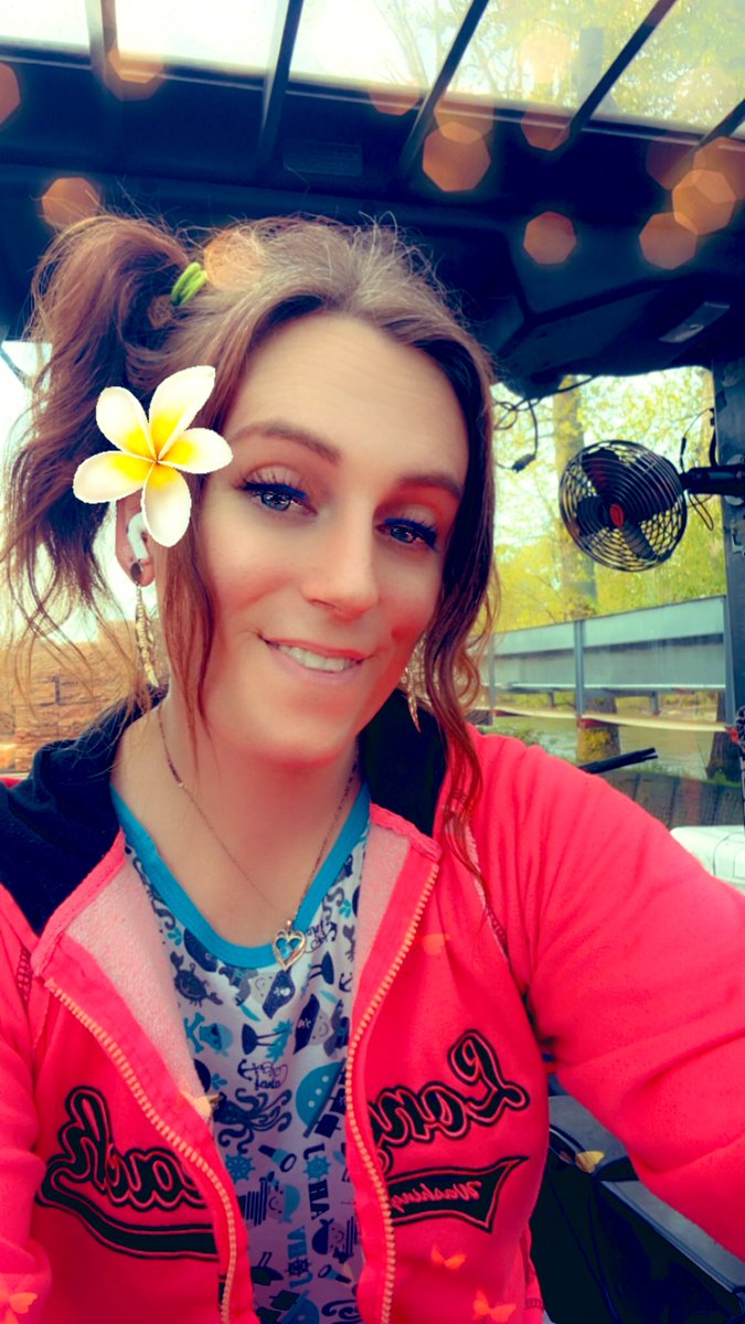 TrianaFox33's tweet photo. Well I got told today that my primary diagnosis is Dissociative Identity Disorder #legallittle https://t.co/13qME5APP7