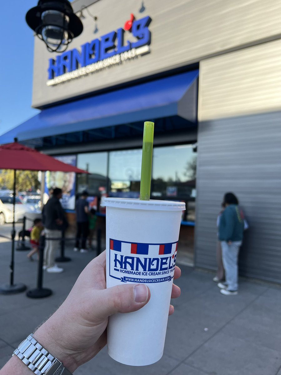 Hey Long Beach! Head over to Handel’s at Long Beach Exchange for @lbmarshallpta fundraiser! Make sure you say you are there for Marshall. #proudtobelbusd