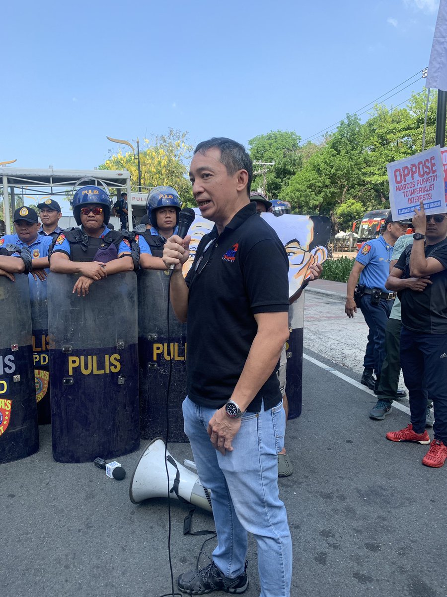 Ipinaliwanag naman ni Antonio Tinio mula sa ACT  Teachers kung paanong patuloy na pinalalawak ng US ang kanilang kontrol sa Pilipinas upang maglunsad ng atake sa kapwa nitong imperyalistang bansa na Tsina at sa iba pang bayan.

#USTroopsOutNow
#NoToBalikatanExercises