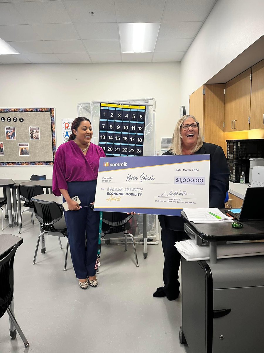 🎉 Our morning started off with a surprise for one of Dragon Teachers, Dr. Schock! She was ‘shocked’ to be awarded $1,000 from Commit! Congratulations! Thank you Commit for your support to our P-Tech program and wonderful teachers.