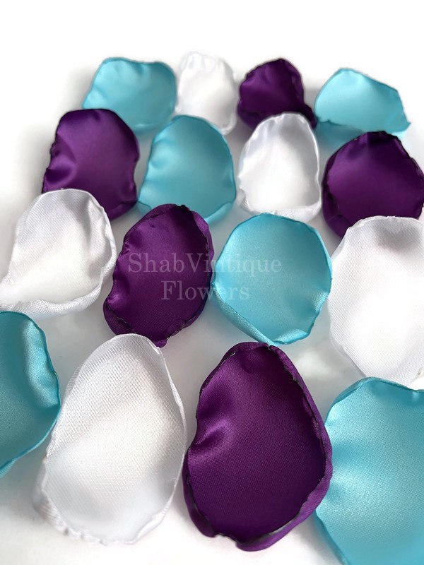 Bring a splash of summer vibrancy to your special day with our Turquoise, White, and Plum Purple Mix Flower Petals! 🌸 Perfect for your… dlvr.it/T5LgNJ #weddings #bridalshower #weddingaisledecor #groomtobe2025 #miniwedding #flowers #weddingreception #weddingplanning