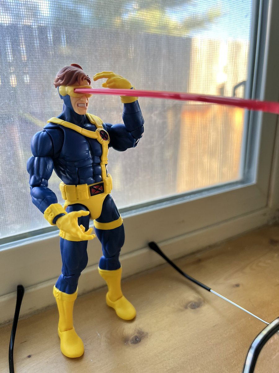 I HAD TO OPEN CYCLOPS… #TOYSPOTTING