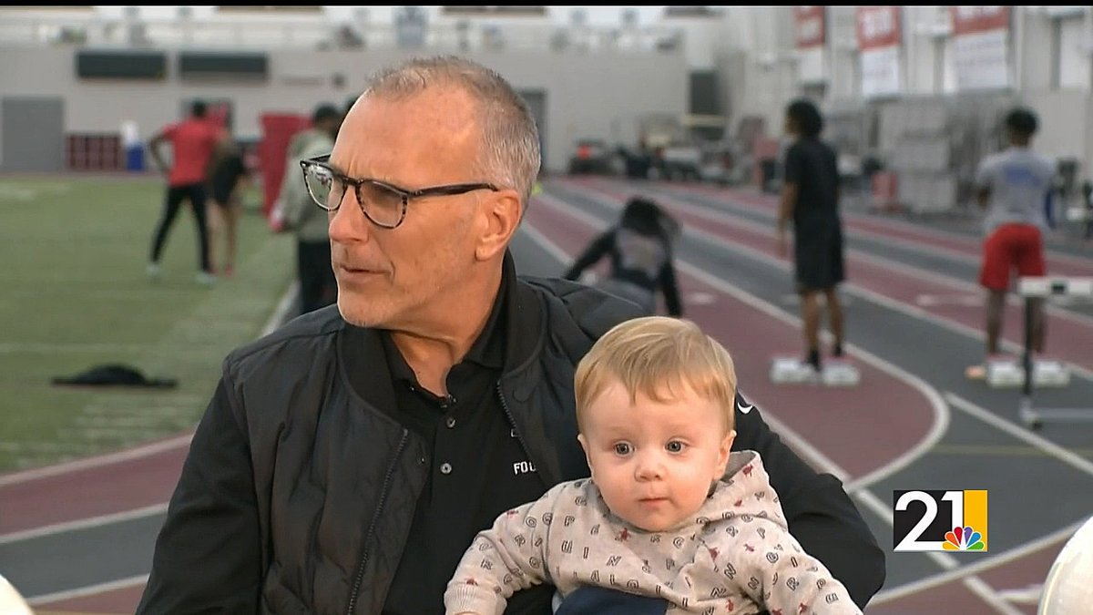 We had a special guest during Penguin Gameday: Spring Edition tonight, and it is safe to say he stole the show! Joining YSU football coach @fbcoachdp was his son Lincoln! Cuteness overload! #GoGuins @ysufootball #GoGuins 🐧