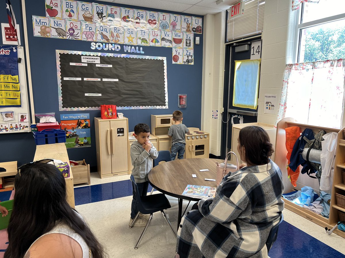 PreK Round-up today! Excited to meet siblings and new littles for next year! @NISDFisher @NISD_ECE @quintero_rhaps