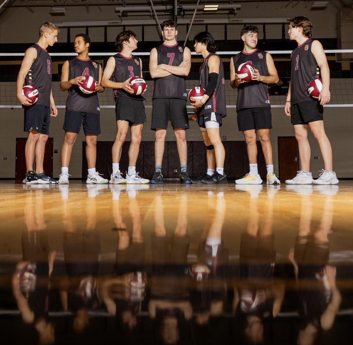 🚨COME SUPPORT OUR SENIORS ON AN INCREDIBLE SEASON‼️🏐🏐🏐🏐🏐
@HumbleISD_SCHS @DSmithCJ_SCHS @tbhsv