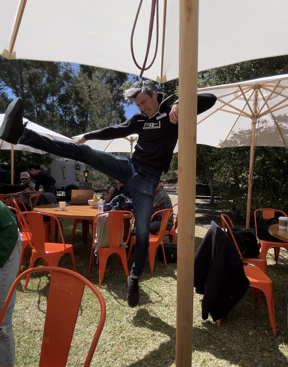 Alanis King tweet media