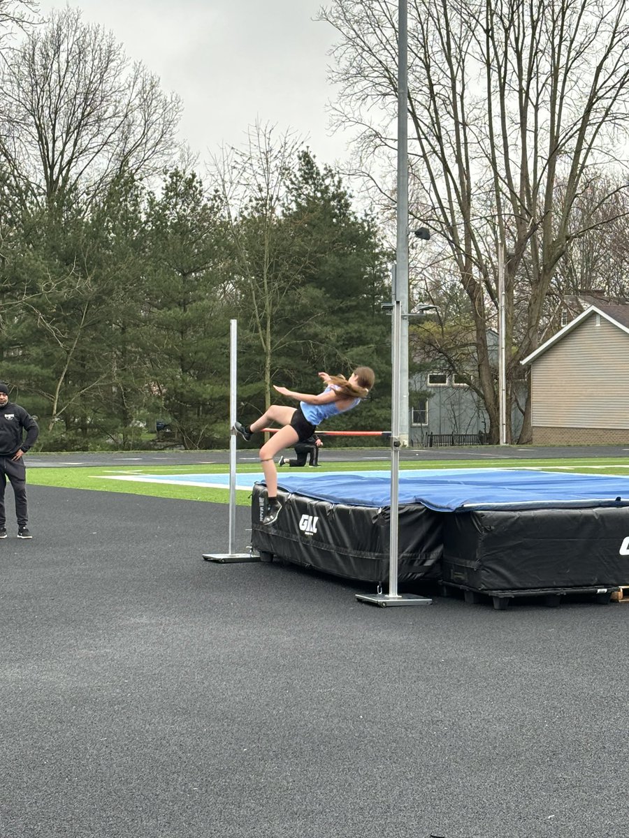 Pics from AMS track meet against Carrollton! Go Aviators! #RepThatA @AllianceCSD @Aviator_AD @AHS_TF