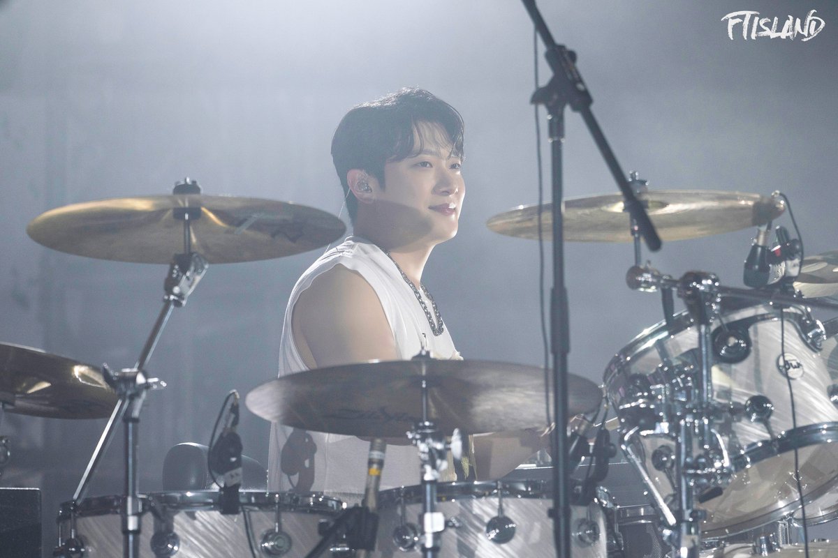 [PRI-T💛] 2024 FTISLAND LIVE ‘HEY DAY’ IN ASIA BEHIND #2

✔ weverse.io/ftisland/media…

#FTISLAND #FT아일랜드 #HEY_DAY