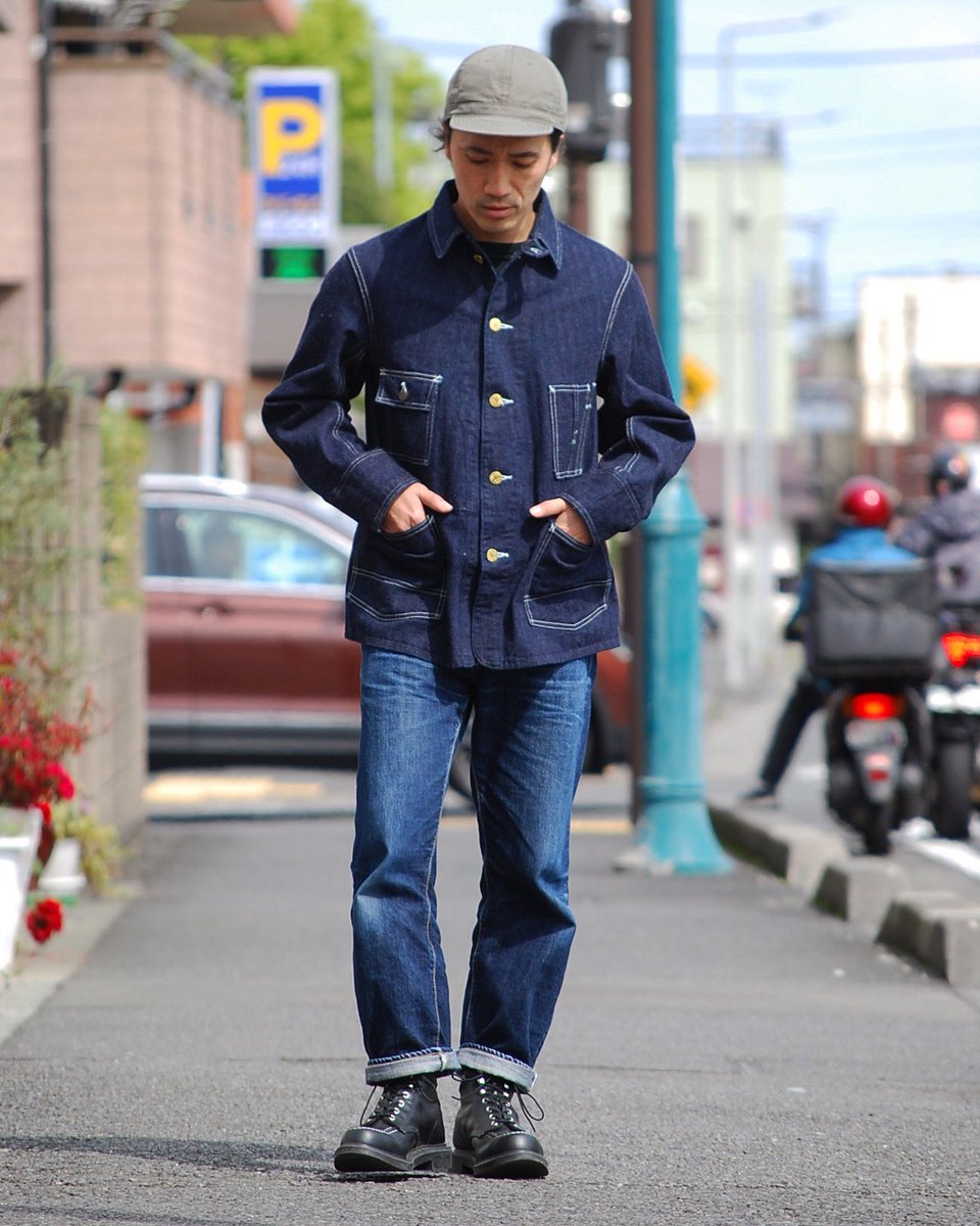 First_Stadium's tweet photo. Lot 2165
INDIGO HERRINGBONE COVERALL WITH CHINSTRAPが

再入荷したお知らせです📢✨

https://t.co/e0nAKV2gSG https://t.co/r1LvkxRyG5
