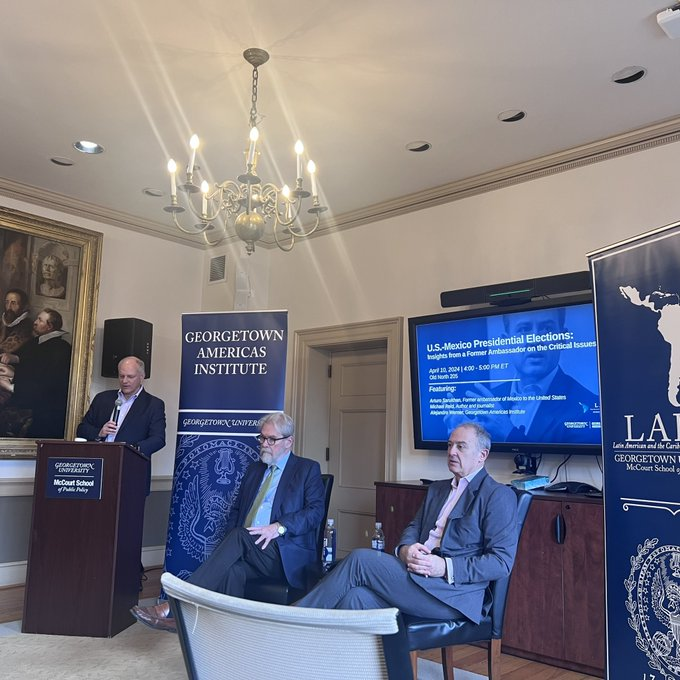 A pleasure to join @alejandrowerne7 and @michaelreid52 this afternoon at @Georgetown's @GUAmericas to discuss the 2024 Mexican and U.S. elections, the electoral and political trends in both nations, and the implications for U.S.-#Mexico bilateral relations. Thank your the invite.