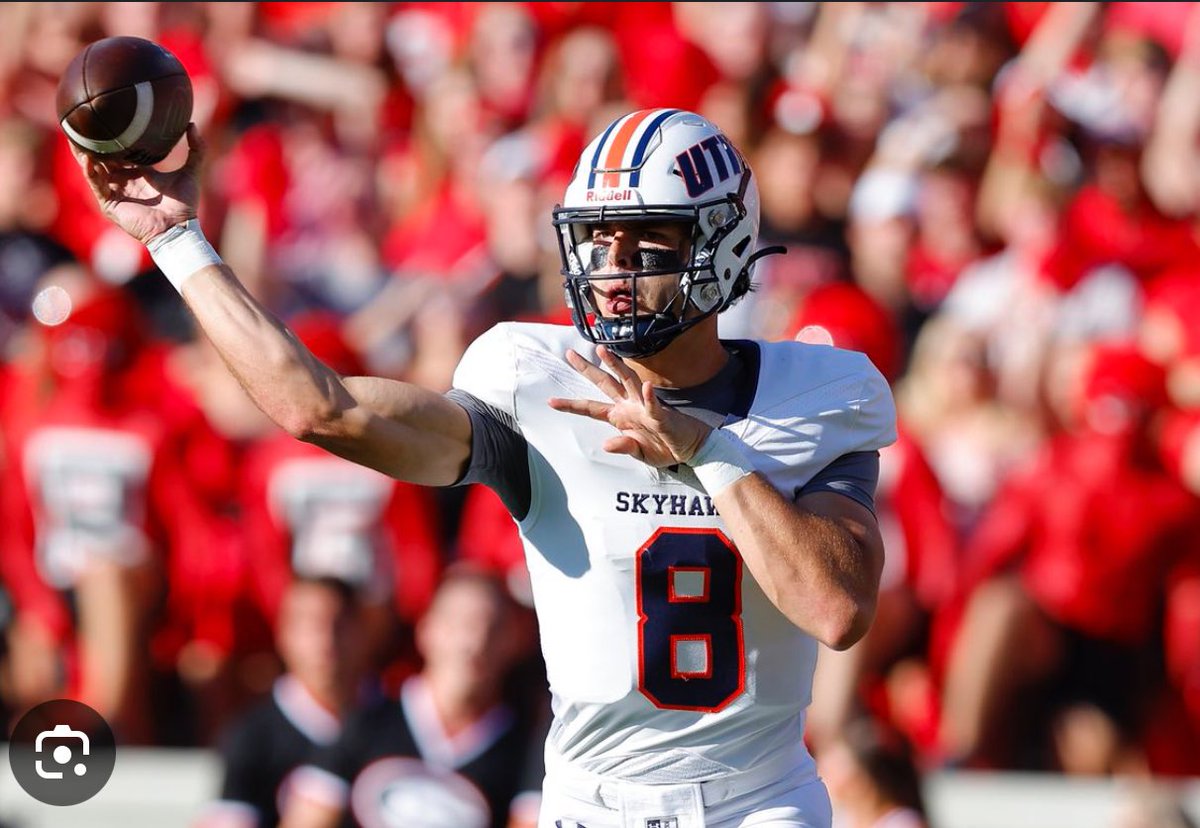 A late night BLESSING!! After an awesome call with @CoachModelski I’m excited to say I’ve received my 5th Offer from UT Martin!! @ToombsFootball1 @CoachBMart @NEGARecruits @RecruitGeorgia @D1RecruitNation @AGEDITS32