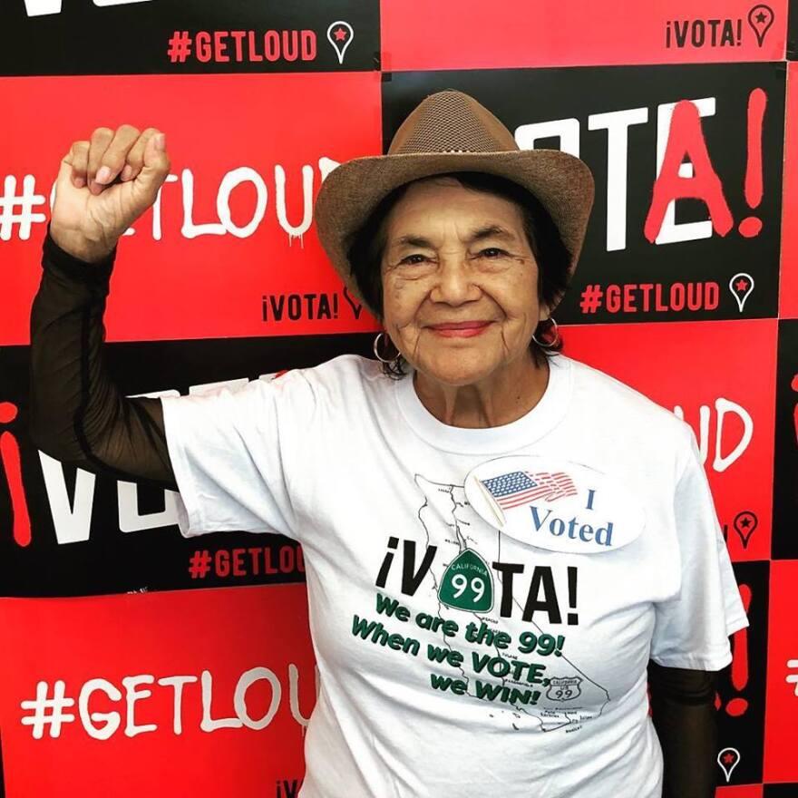 🇺🇸 🚜 Happy Birthday to Dolores Huerta! 🎉 April 10, 1930 en.m.wikipedia.org/wiki/Dolores_H…