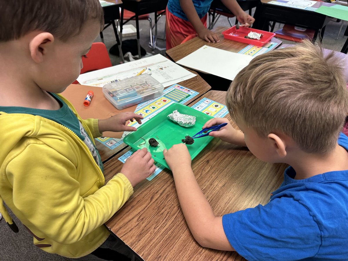 ✏️Weston Elem. has had a number of teachers take initiative to receive training and certification in several different areas that directly enhance their instruction (STEM certification, ENL license and Science of Reading Modules)
📣More at gcsc.k12.in.us/weston-teacher…
#1GC #WestonWay