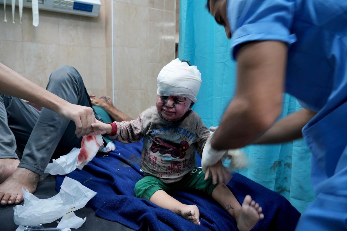Astridueil's tweet photo. War against children https://t.co/fLaO3xUoSY