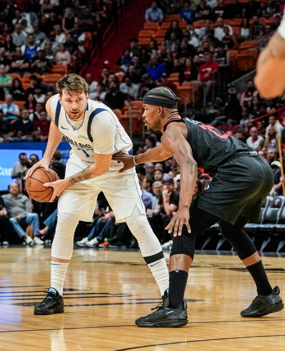 Luka Dončić appeared in his 400th career game in tonight’s win at Miami. Dončić (11,470 pts, 3,472 rebs, 3,317 asts) joins Oscar Robertson as the only players in NBA history to total at least 10,000 points, 3,000 rebounds and 3,000 assists through their first 400 career games.