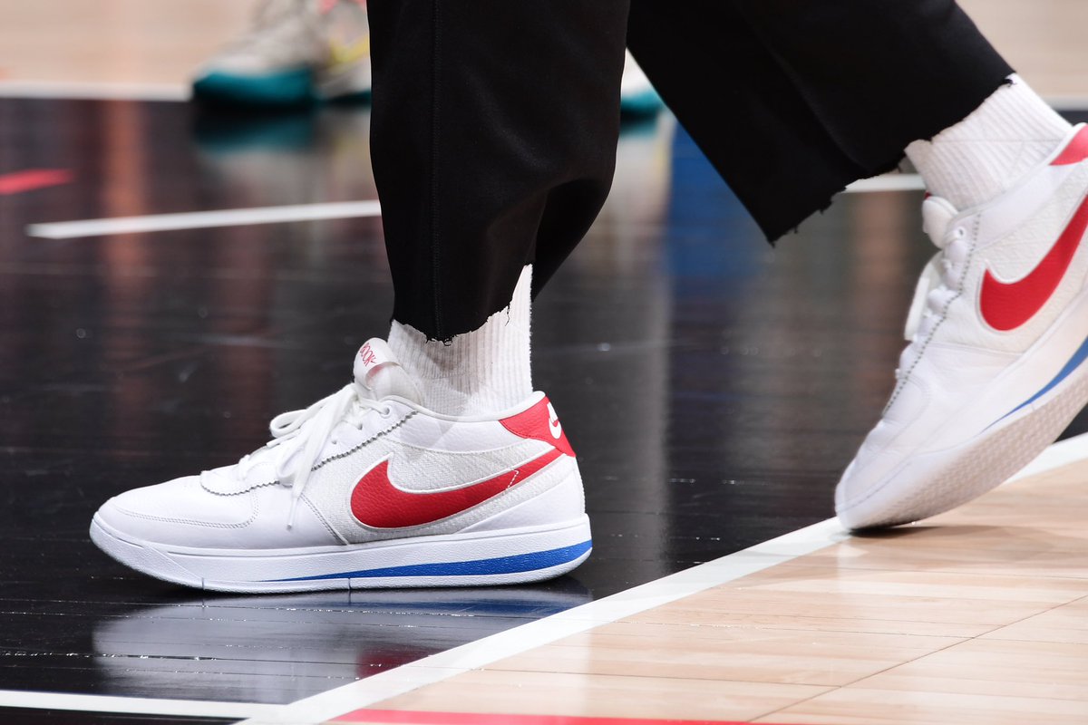 .@DevinBook debuts a Cortez-inspired pair of Nike Book 1s 👀