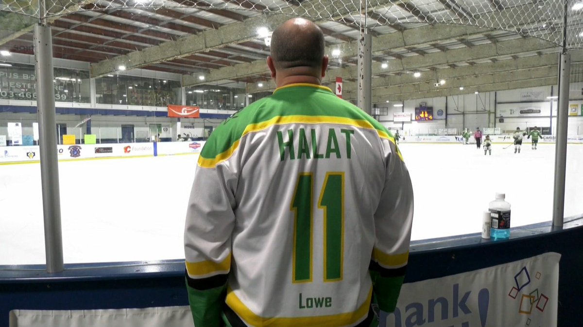 Hockey players in Chestermere, Alta., are trying to break the world record for a game by playing 262 hours consecutively. @CTVKevinFleming has more. #yyc #calgary calgary.ctvnews.ca/video/c2901476…