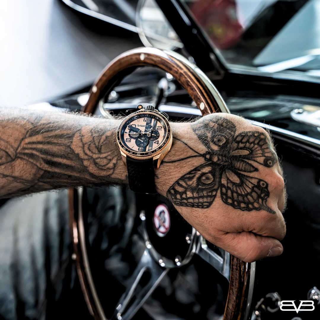 tienwenwatch's tweet photo. #Bomberg #炸彈錶 #Racing 獨特造型計時按把，宛如賽車踏板，盡情享受疾速奔馳的快感！
#最新款

天文鐘錶|台灣大道一段211號 +88642256476

#SwissMade #瑞士製造 #BOLT68 #賽車系列 #是手錶也是懷錶 #TienWenWatch #TienWen #天文鐘錶 #天文創始總店 #台中錶店 #鐘錶維修 #手錶保養 #台中天文 https://t.co/lY98DfXxOj