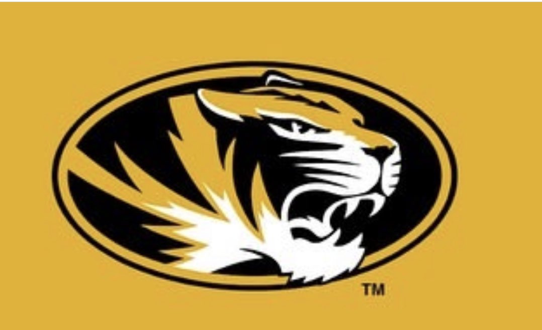 I’m blessed to be re-offered by The University of Missouri @MizzouFootball @CoachDrinkwitz @coachalpogue @southpointeFBSC @CoachRichAD @CoachTroop3 @hellstarsports @LemmingReport @RivalsFriedman @Bdrumm_Rivals @ChadSimmons_ @SWiltfong_ @TomLoy247 @GregBiggins @DAWGHZERECRUITS