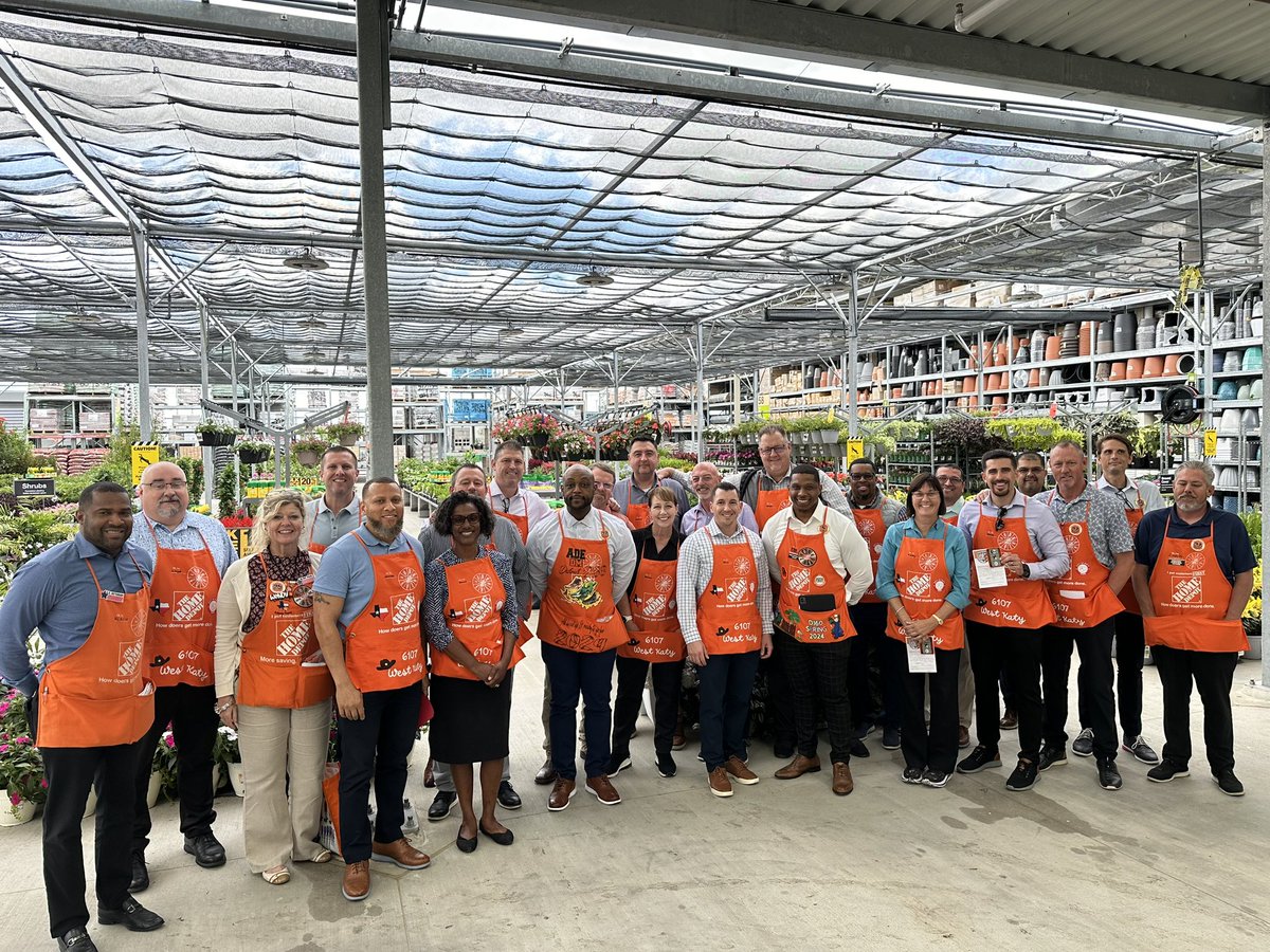 Welcome to the family West Katy! The newest store in Home Depot! Could not be more proud of the store, district, and regional team for all they did to ensure an incredible grand opening! Thank you and best of luck! @kelly_mayhall @Ade_THD