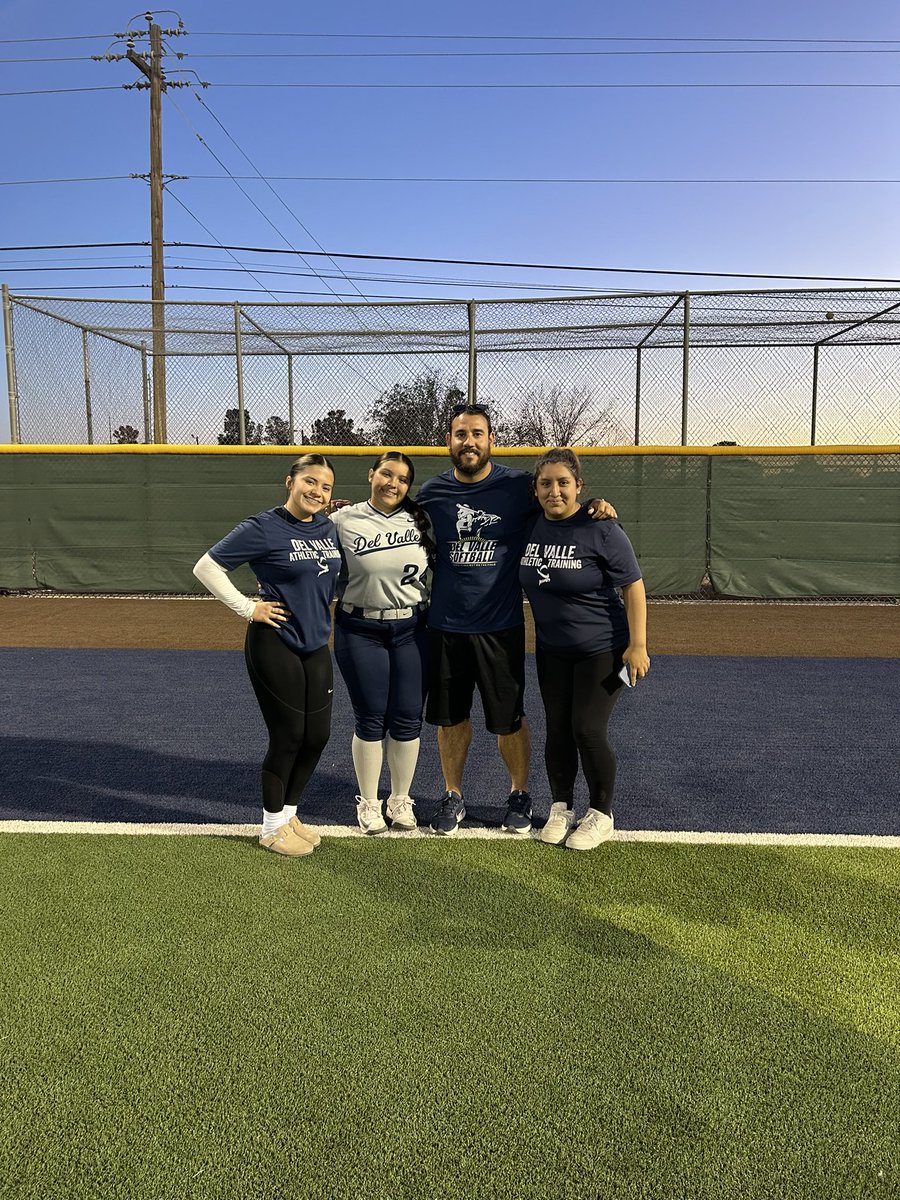 What a win for @DVHSVarsitySB team!!! Way to fight to the end and get the W ladies!!! @DVHSYISD @DVHS_Athletics @IvanCedilloYISD @ContrerasDVOFOD @YISDAthletics1