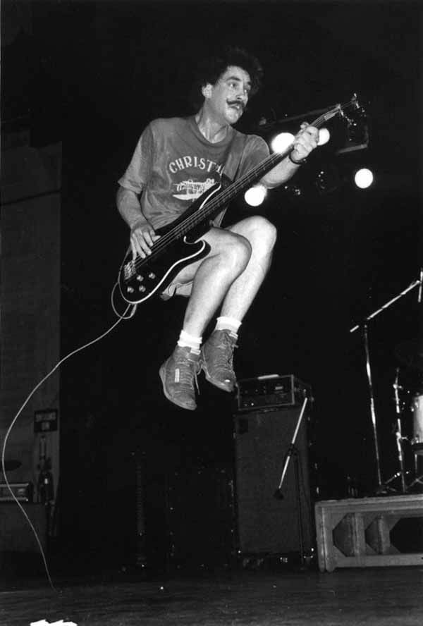 37 years ago Greg Norton of Hüsker Dü at Variety Arts Center, Los Angeles, California, April 1987 #punk #punks #punkrock #hardcorepunk #gregnorton #hüskerdü #huskerdu #history #punkrockhistory