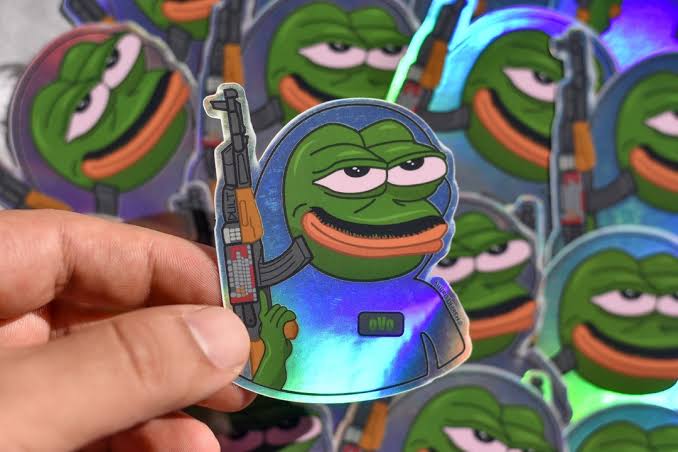 Pepearmybase's tweet photo. Holographic stickers of Pepe soldier looks great 🐸🪖🐸🪖🐸🪖🐸🪖#pepearmysol #PEPE #pepearmy #meme #memecoin https://t.co/evNRqD8KZK