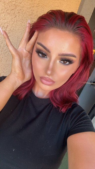 Hi I&rsquo;m back https://t.co/dCKquL5MA0