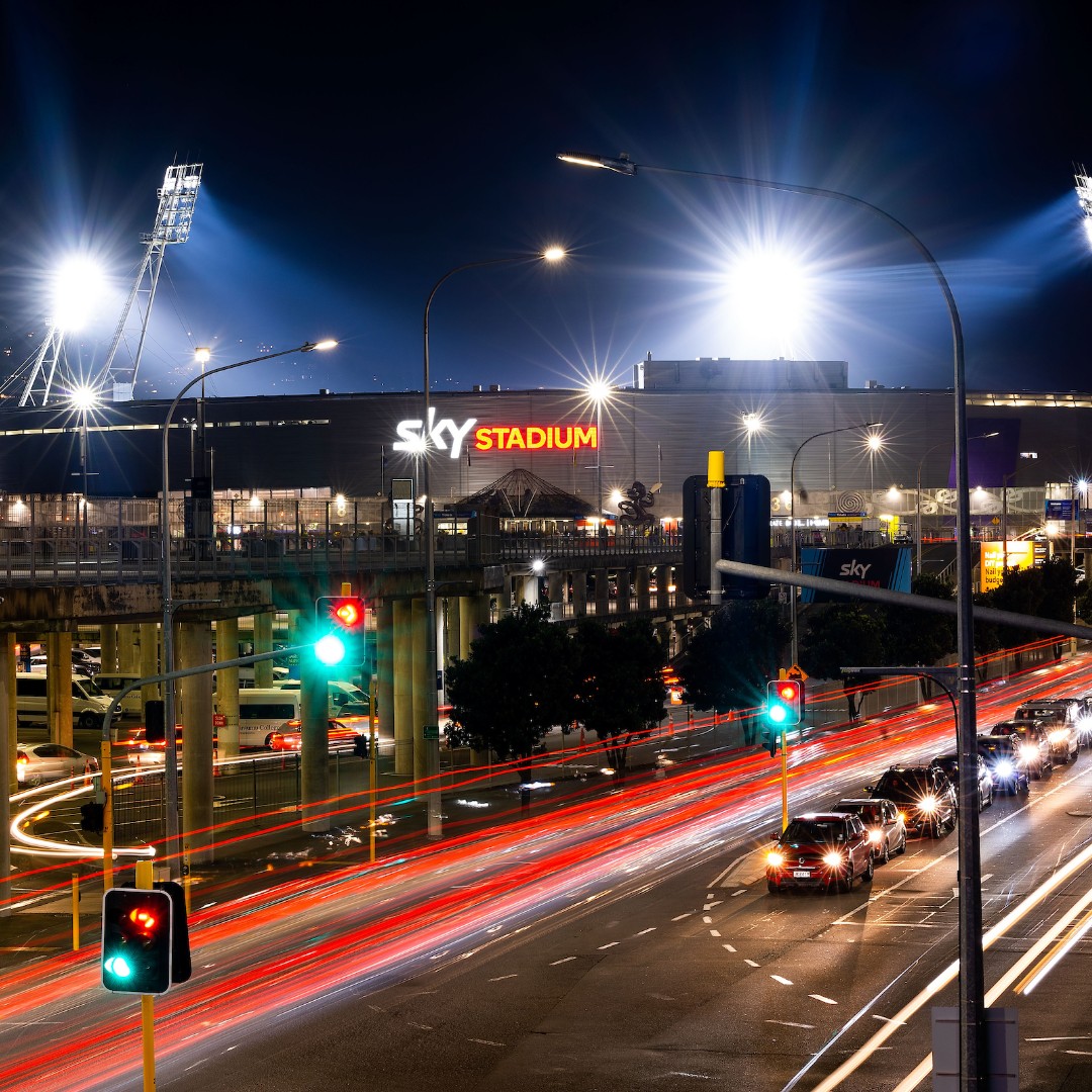 Heading to the @WgtnPhoenixFC or @Hurricanesrugby matches this weekend and planning your transport? Well, secure a car park at the stadium and rock up on game day with no worries! 🚗 ⚽ - bit.ly/404UXBX 🏉 - bit.ly/3IgoqAM 📸 - photosport.nz