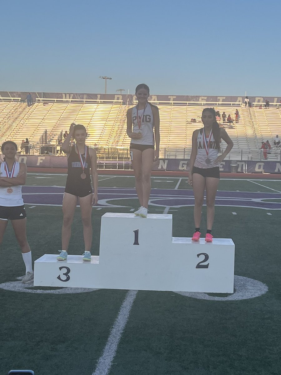 CoachEllisPNG's tweet photo. Great day at the Area meet for Morgan Campbell!
🥇3200
🥇800
🥇1600
On to Regionals! https://t.co/w4s5fO0M5q