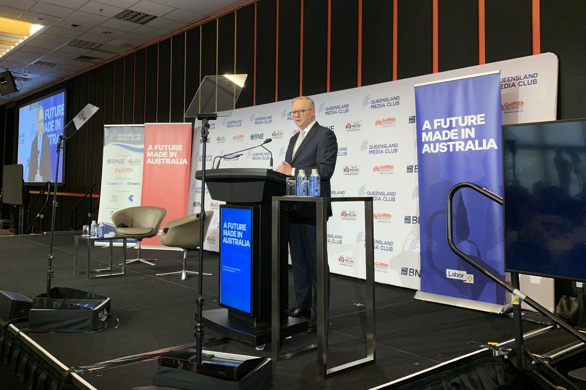 🔴#QMC Live Update🔴 @AlboMP is currently sharing critical insights into the Future Made in Australia Act and scaling up incentives for advanced manufacturing.📢📺For priority access to the PM's keynote address video, subscribe to #QMC's distribution list: bit.ly/QMC-Subscribe
