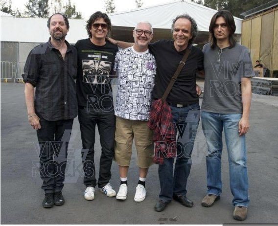 ViveRocks's tweet photo. El #reencuentro de #Caifanes que se llevó a cabo el 9 de abril del #2011 fue el segundo sábado del Mes de #abril en el #ViveLatino https://t.co/ysx4CHH6Z8
