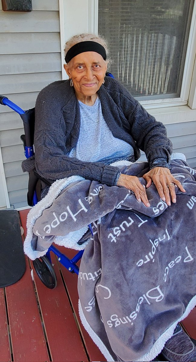 E. McNeal tweet media