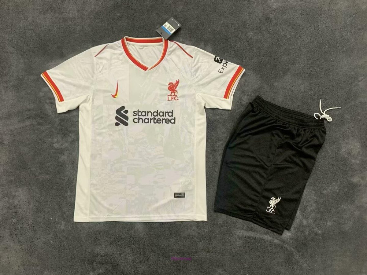 keranbin's tweet photo. s #SoccerKits #ReplicaJerseys #FootballFashion #TeamJerseys #SportsApparel #JerseyCollection #AthleticWear #SoccerFans #FootballCulture #GameDayGear #SportsFashion #JerseyLove #SupportYourTeam #SoccerStyle #FutbolFashion #FootballSea https://t.co/euSQ0h3SBm