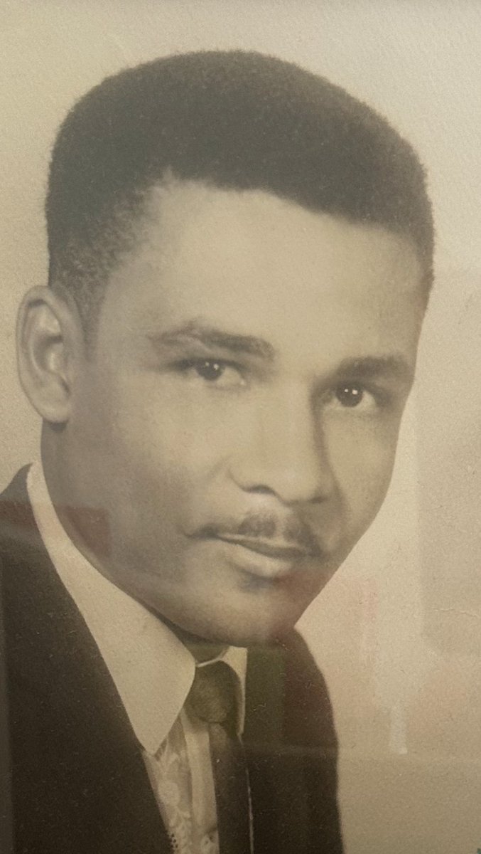 Rahmel's tweet photo. My Dad, my twin, I love you man. 💔😢😇🕊️♾️ I’ll Miss You Everyday til we meet again sir 🐐 https://t.co/3DF7erdINo