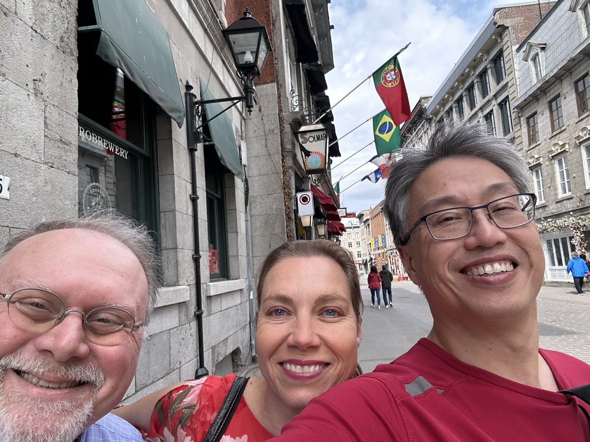 Emil_LeeMD's tweet image. Exploring Old/Vieux @Montreal w 2 of my fav people

@Jim_Rawson_MD (frmr @CARadiologists Board member &amp;amp; @RadiologyACR Board of Chancellors VP &amp;amp; my #pinksocks bestower)

@kielar_ania (CAR Prez) 

just before the  #CAR2024 Annual Scientific Meeting!