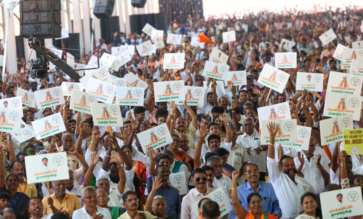 VanathiBJP's tweet photo. PM Modi's consistent dedication to Tamil Nadu is reshaping the landscape. His engagement with grassroots workers &amp; citizens, coupled with a relentless pursuit of progress, is palpable in Tamil Nadu rallies. People stand tall in support of his visionary leadership. #TransformingTN https://t.co/YFEttYhG7b