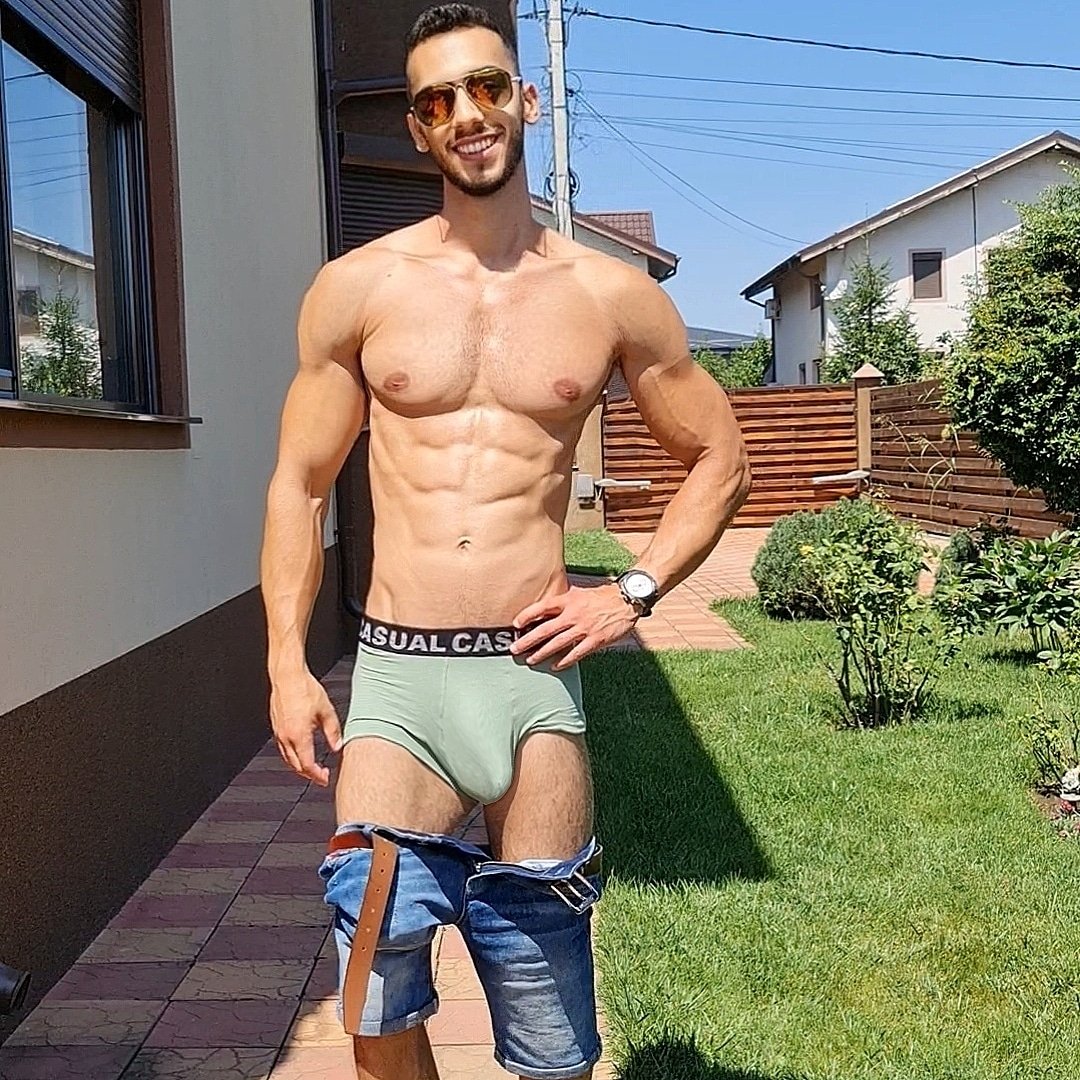 strongdan01's tweet photo. Do you want a DADDY 😈

FULL 🔞 VIDEO LINK IS IN THE BIO https://t.co/PN81CeBE6i