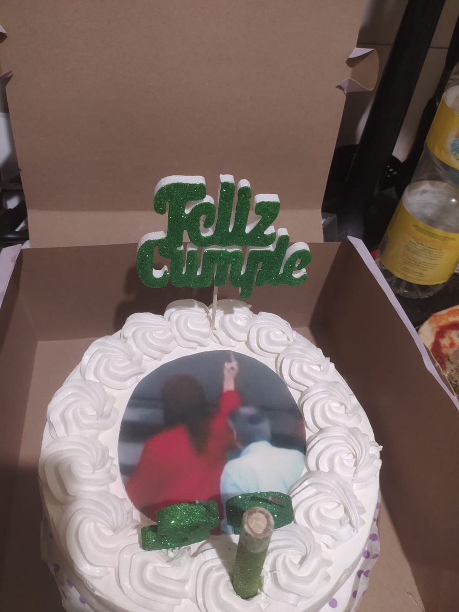 Adjunto mi torta de Cristina @CFKArgentina ✌✌✌✌✌#cumpleañosfeliz