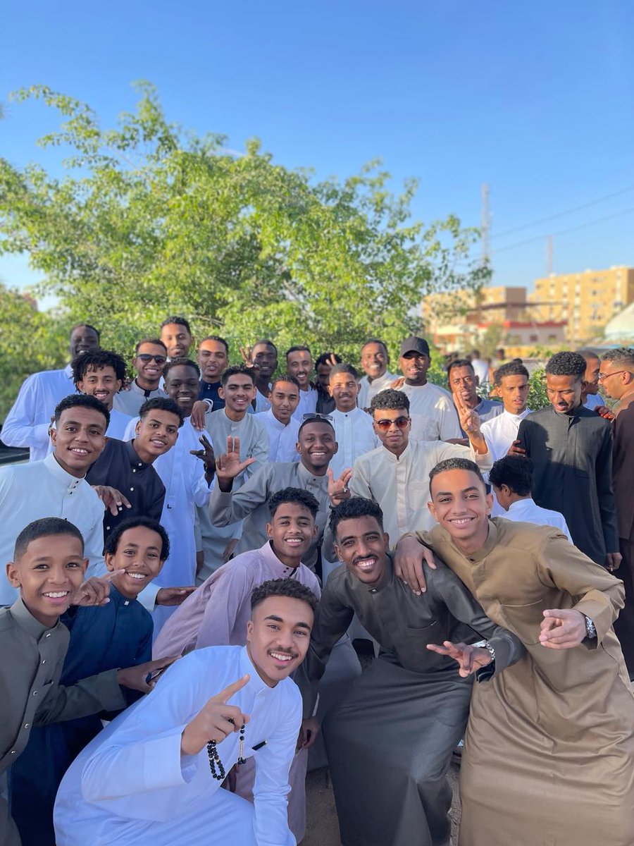 Eskafy4's tweet photo. عافـيةة سلآم كـُوريّ .. خِــيركـآ كاجِينـتـان كـيري💖🇻🇨
العِيييييد فـِـ ديوانِييييييلآ غِيييير 🔥 كُـل عام وِدَولِتنَـاآا بألف خِيييييير ❤️‍🩹 https://t.co/17ggRgQuG7