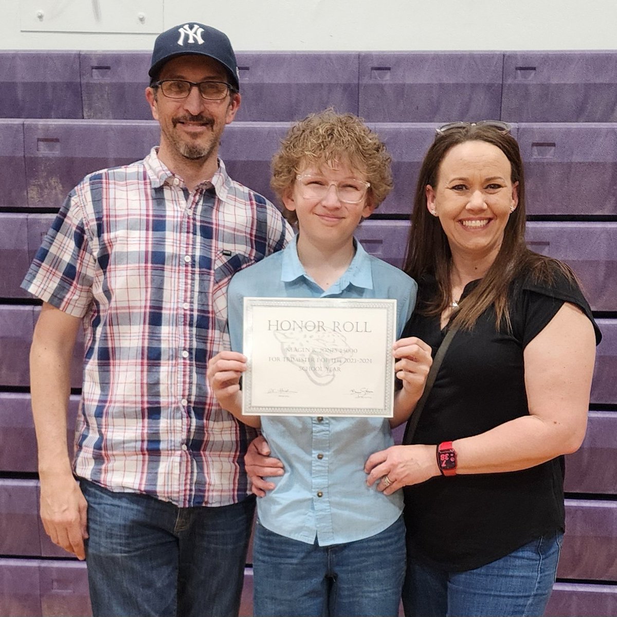 Keagen made the 8th grade 3.5 and above Honor Roll.

@cheechocheerio Congratulations Dude! Me and mom are proud of you!!

#ProudDadMoment #HonorRoll