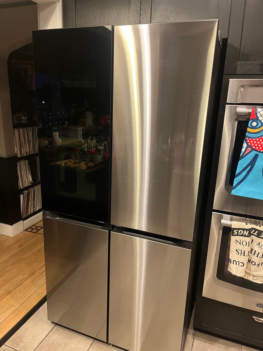 TLinder's tweet image. This is a really nice refrigerator. It looks nice in our kitchen &amp;amp; matches our other appliances.  I like having the flexibility of using one of the freezer compartments as a refrigerator. There is plenty of storage. #SamsungRefrigerator2024Insiders #BespokeMyLife